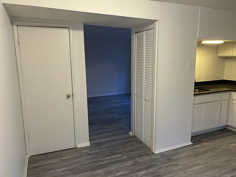 218 Aster Ln — Photo 5