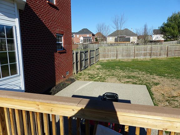 3rd image of 541 Bradford Dr