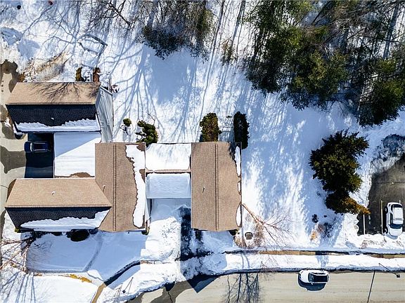 5th image of 177 Jefferson Rd