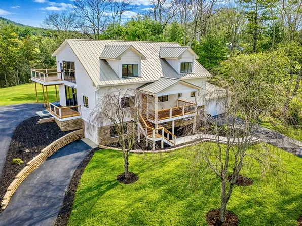 3000 Glade Rd, Blacksburg, VA 24060