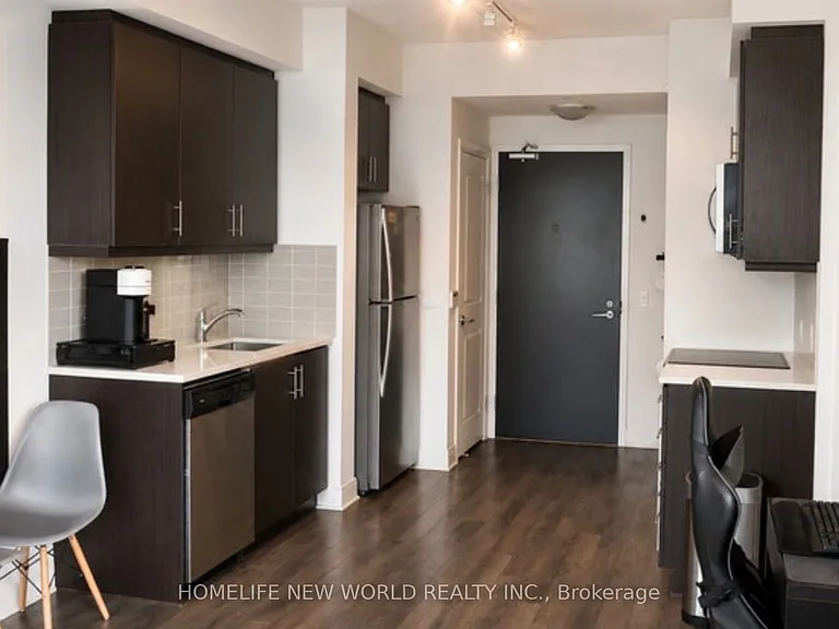 17 Zorra St #1413 — Photo 5