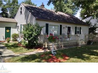 522 Stoll Rd, Lansing, MI 48917