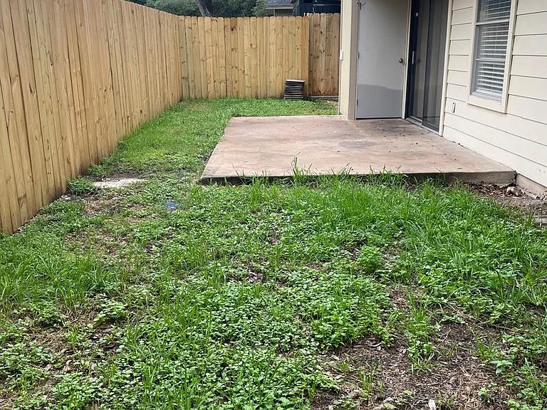 9405 Newberry Dr — Photo 22