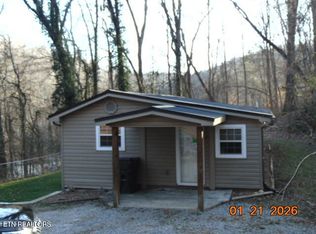 129 Moore Ln, Powell, TN 37849