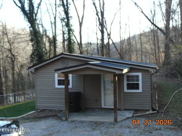 129 Moore Ln, Powell, TN 37849