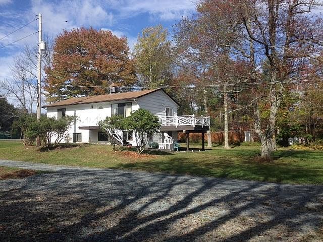 2nd image of 485 Sackett Lake Rd
