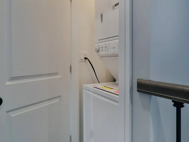 4827 S Saint Lawrence Ave #3 — Photo 8