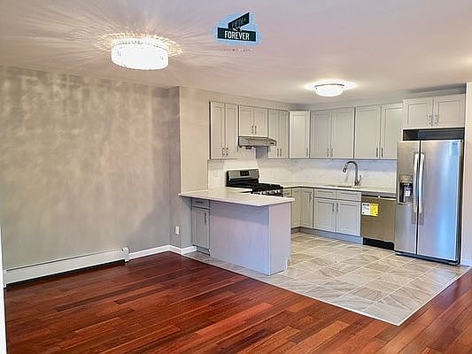 5th image of 82-44 Pettit Ave #2