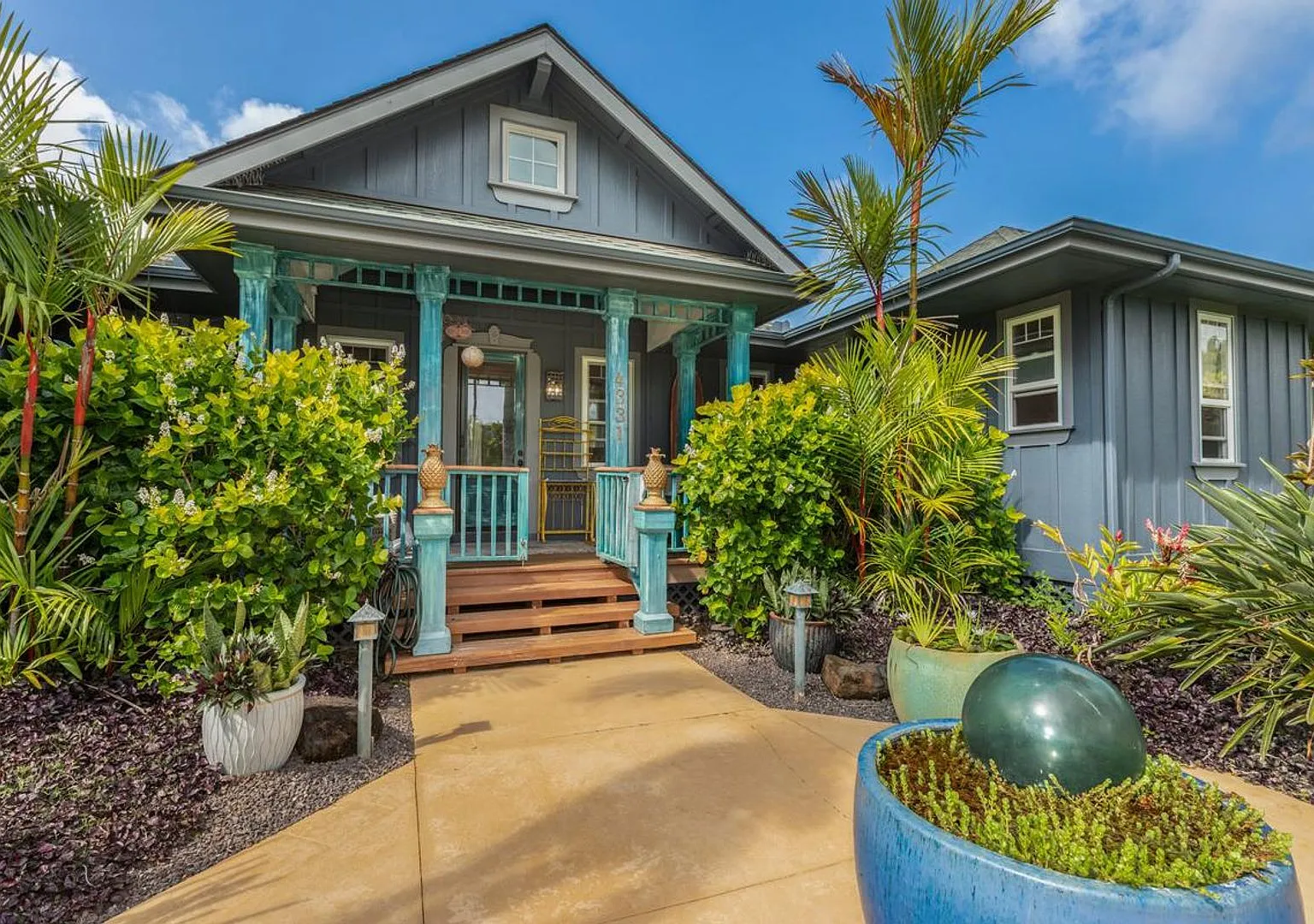 Private North Shore Oasis: Unique Pod-Style Estate with Zero-Edge Pool & Ocean View — Photo 4