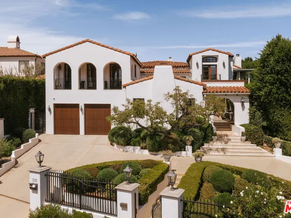 124 N Woodburn Dr, Los Angeles, CA 90049