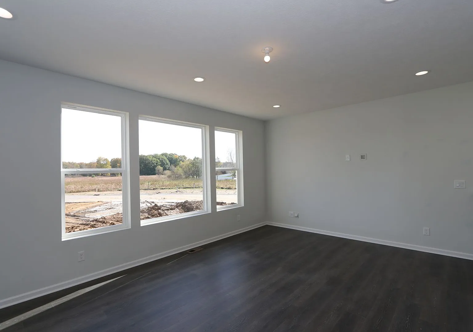 Beautiful 3 bedroom 1 bathroom — Photo 4