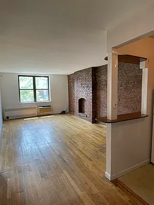 Rented by Eric Goodman Realty Corp | media 7