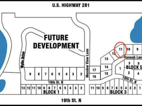 1518 Hannah Ln, Aberdeen, SD 57401