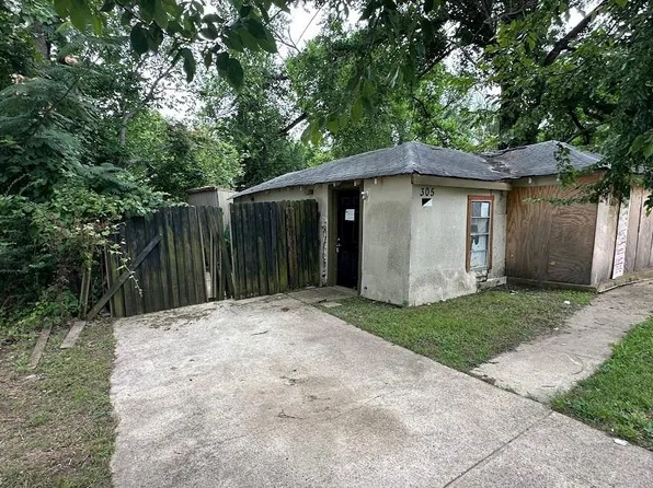 305 W End St, Terrell, TX 75160