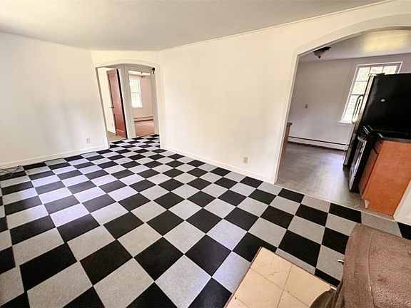 3rd image of 77 South St
