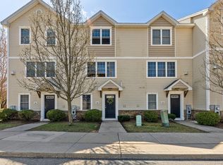 34 Regency Ct UNIT 34, Chicopee, MA 01020