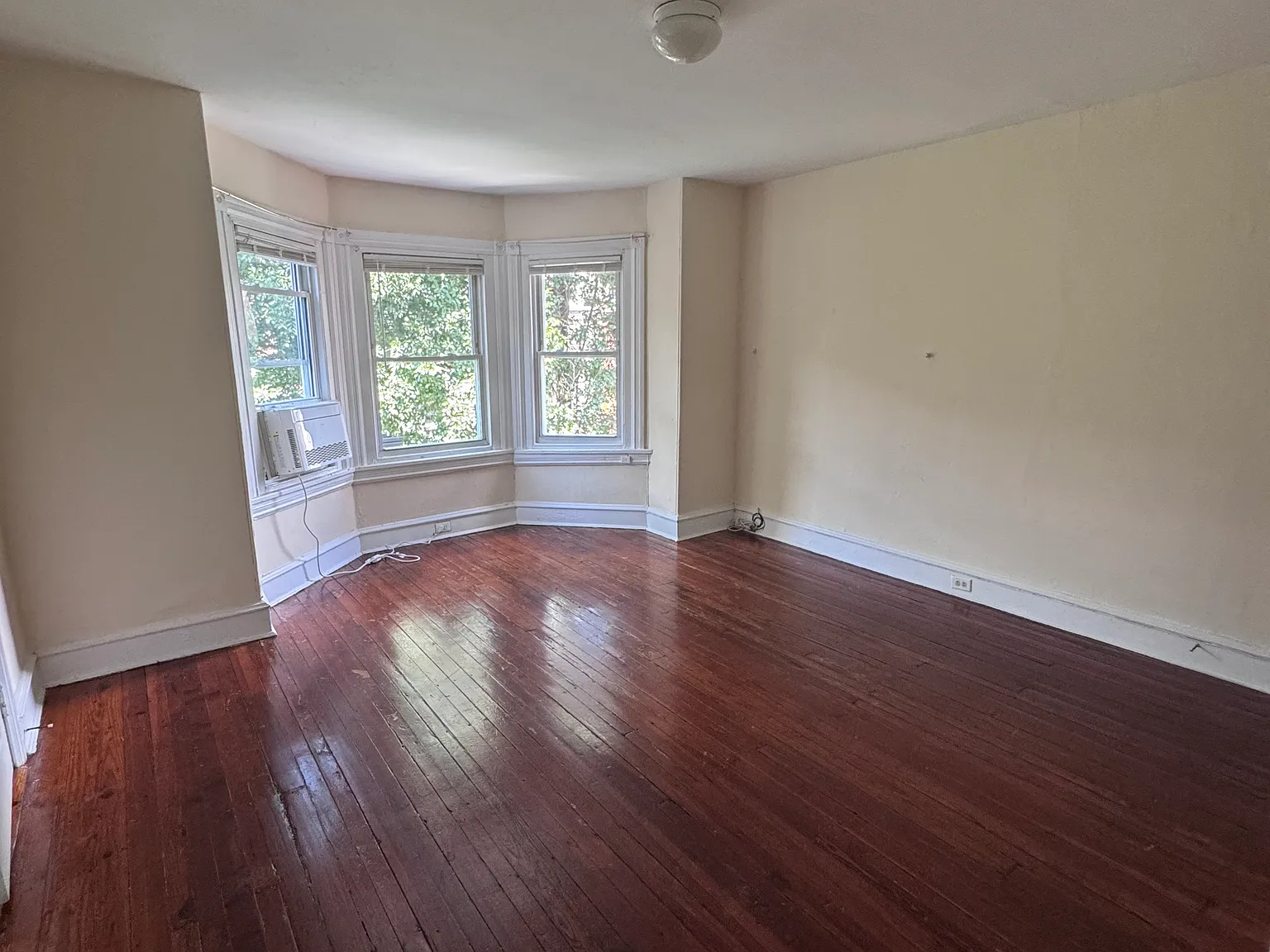 2 bed, $1,550 — Photo 1