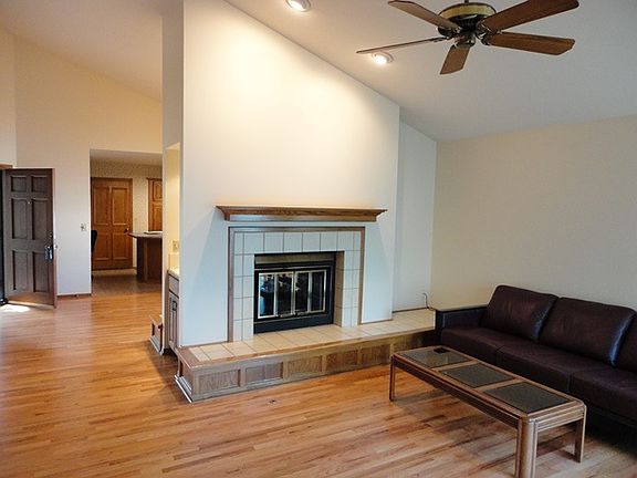 4th image of 8020 E Windwood St