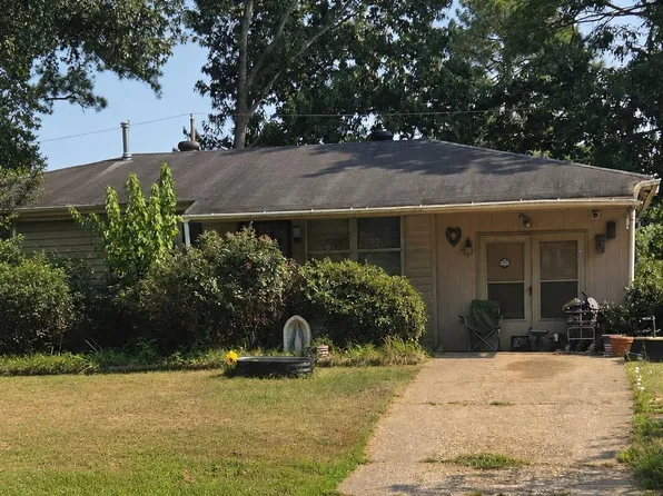 7007 Knollwood Rd, Little Rock, AR 72209