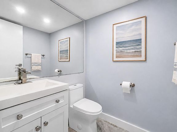 4th image of 171 Monaco Way