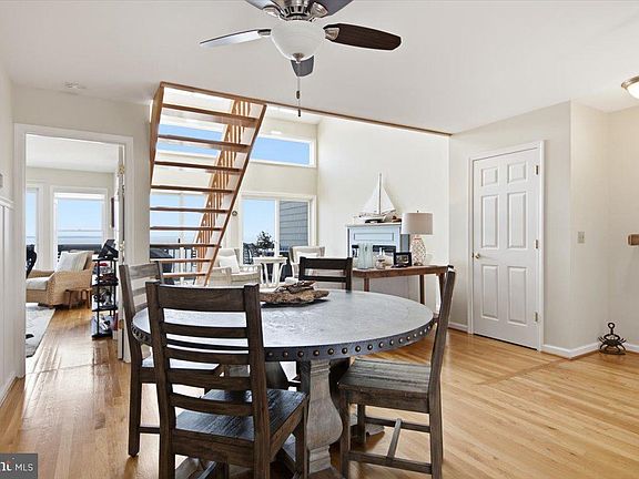 3rd image of 1 Bayview Rd #12B