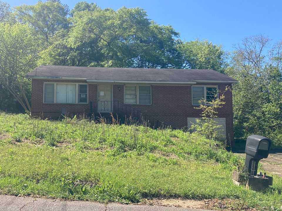 1st image of 4 Lowe Dr