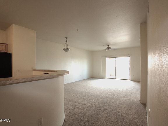 2nd image of 920 E DEVONSHIRE Avenue #4017