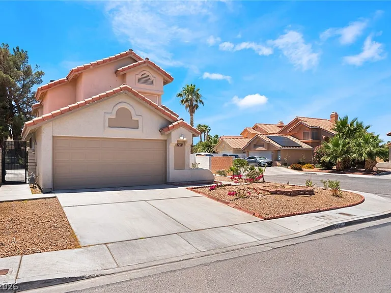 2655 Par Four Ln — Photo 4