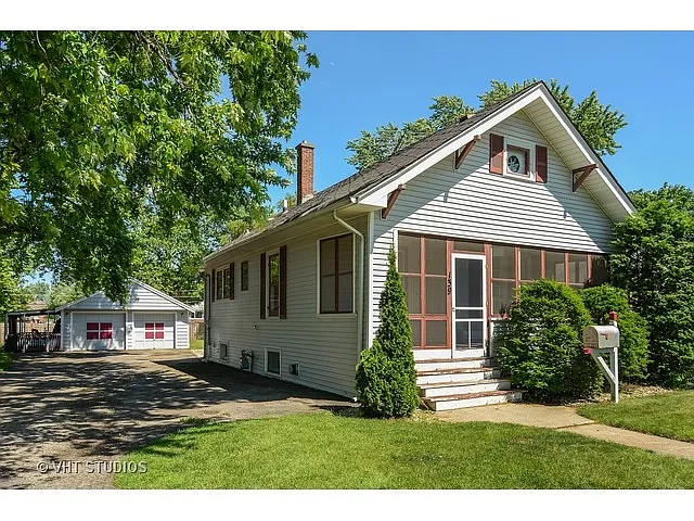 139 S Elm St photo 1