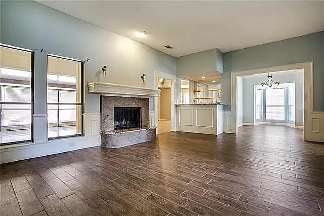 1207 Mistywood Ln — Photo 5