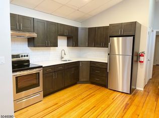 180 Maplewood Ave APT 24, Maplewood, NJ 07040