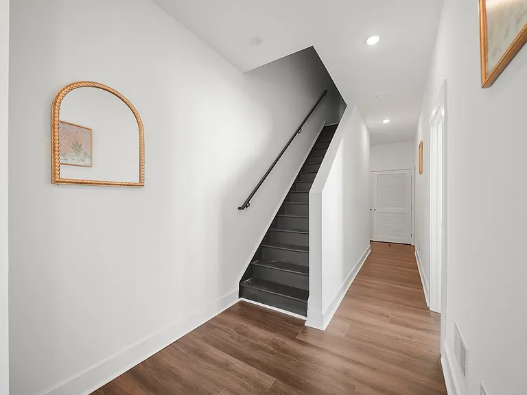 1240 W Erie Ave #D — Photo 6
