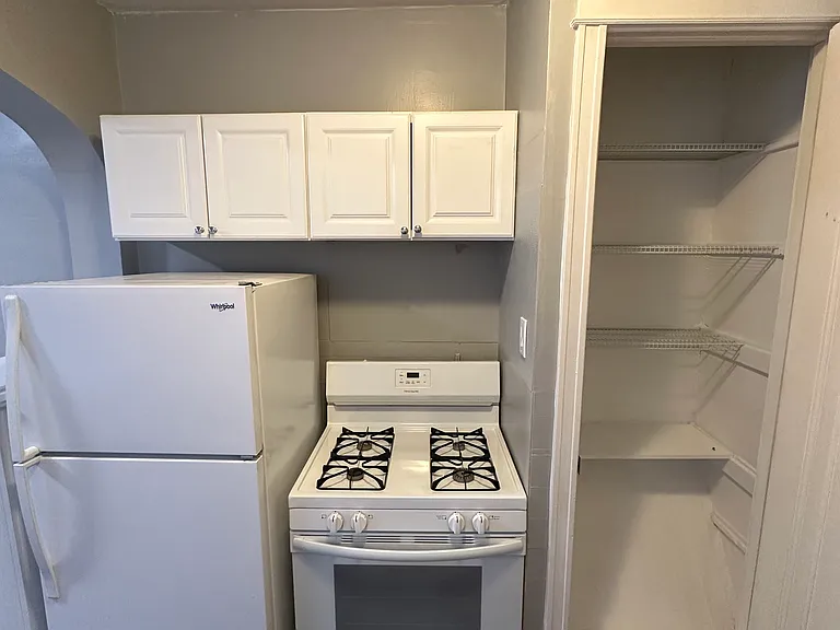 5237 Sutherland Ave #2 — Photo 16