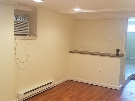 3rd image of 207 Oak Ln SW #Basement