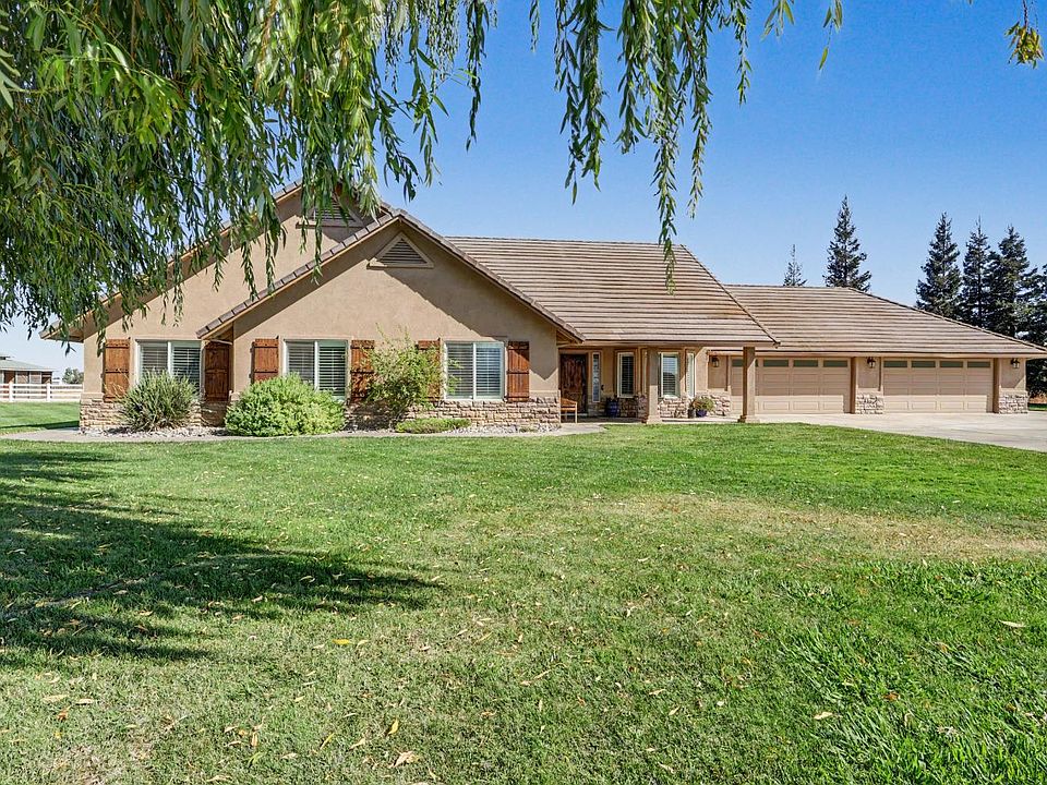 1st image of 12647 E Tokay Colony Rd