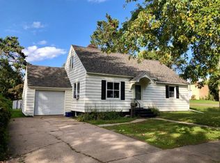 1410 E 7th St, Merrill, WI 54452