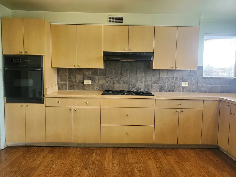 5000 W 17th Ave — Photo 10