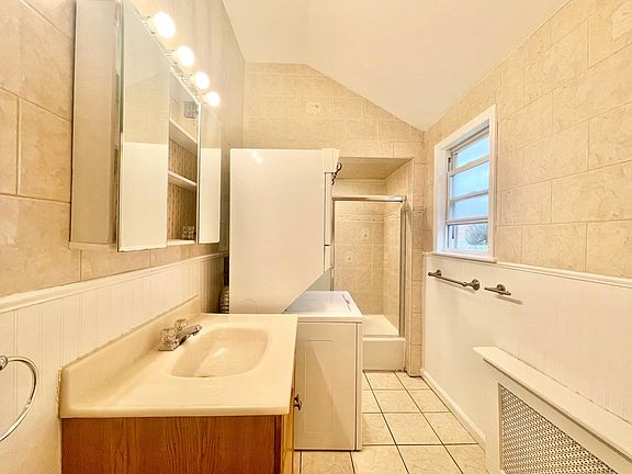 3rd image of 155 Harrison Ave #1F