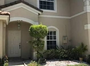 974 Summit Lake Dr, West Palm Beach, FL 33406