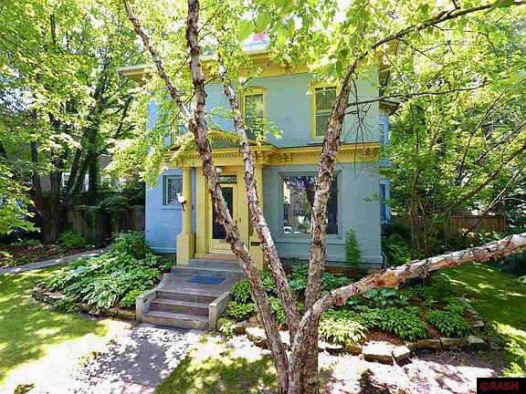 2nd image of 113 Lincoln St