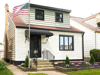 3836 N Pioneer Ave, Chicago, IL, 60634