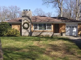 3625 W Manitou Cir, Norton Shores, MI