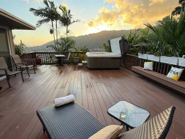 3355 Paty Dr #B, Honolulu, HI 96822