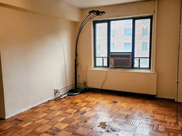 1490 East Ave APT 4A, Bronx, NY 10462