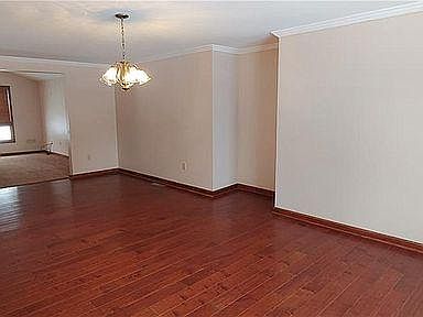 2nd image of 161 Lehigh St