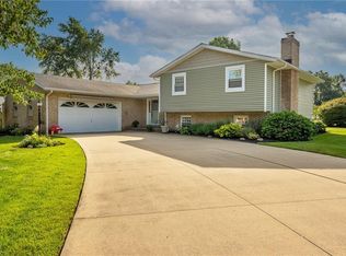 7227 Ashburton Cir NW, North Canton, OH 44720