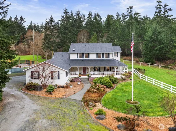 1870 W Cloud Way, Oak Harbor, WA 98277