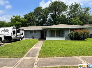 4807 Dahlia Ln, Victoria, TX 77904