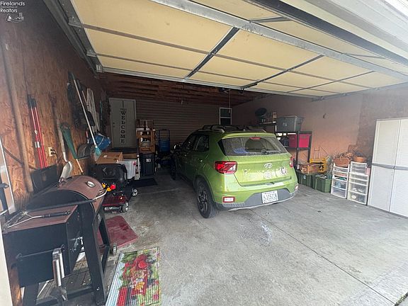 2nd image of 6 Macintosh Rd