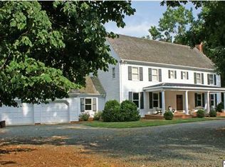 1035 Rustling Oaks Dr, Charlottesville, VA